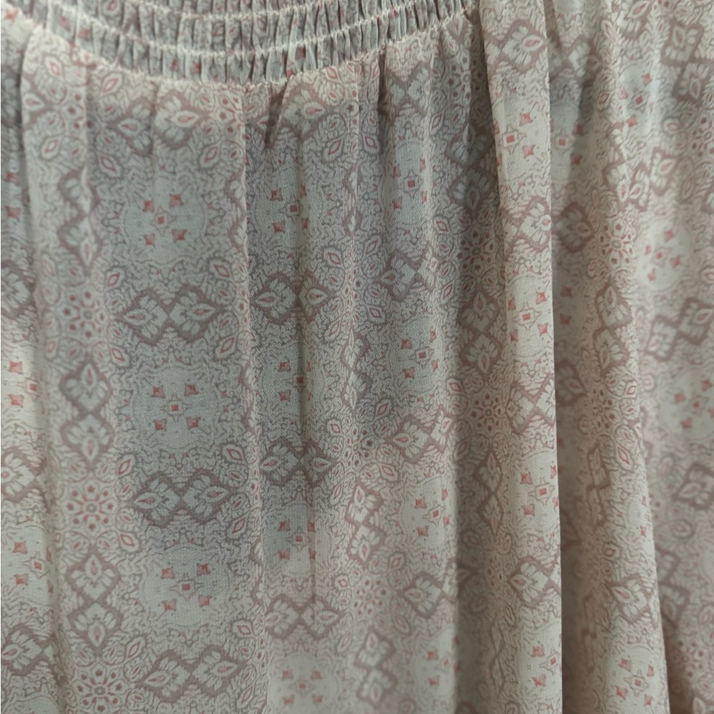 Doe & Rae Beige Patterned Blouse - Picture 6 of 7